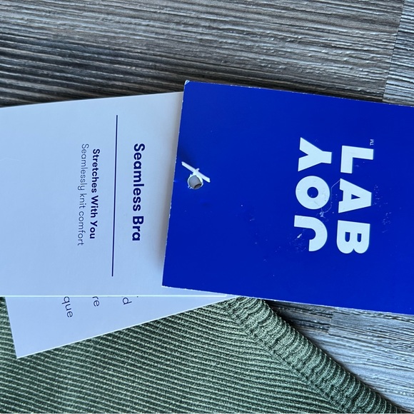 Seamless Bra - Picture 3 of 4